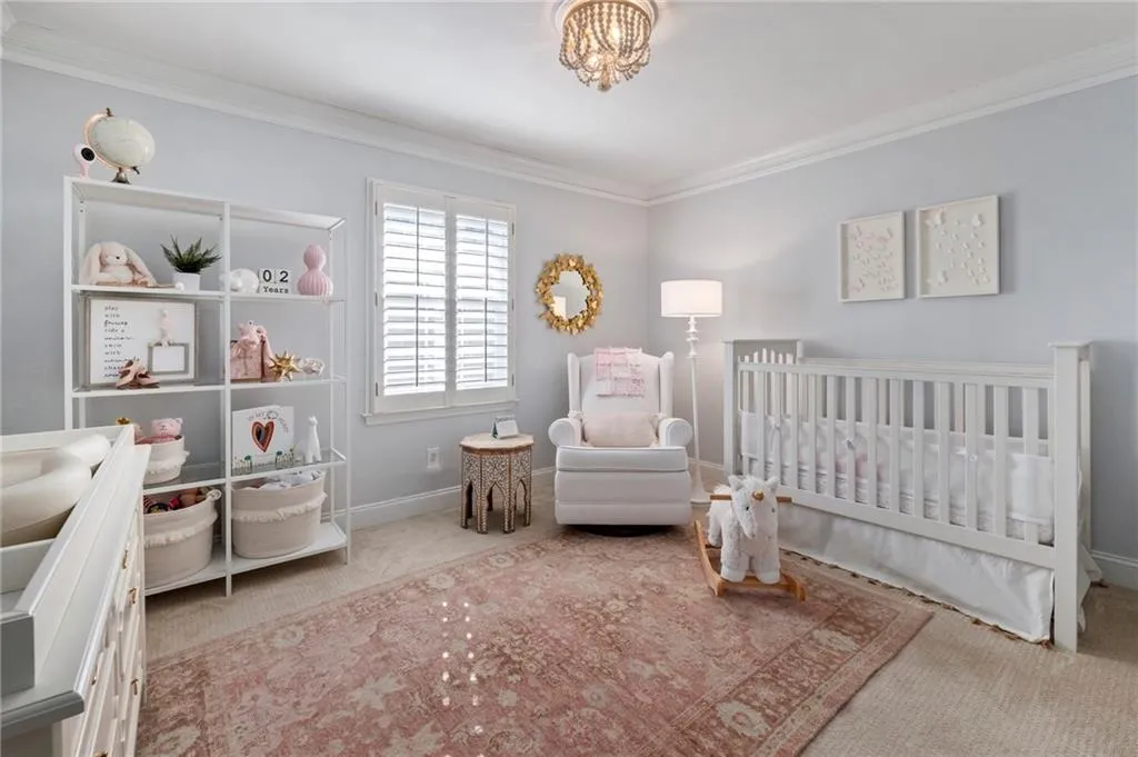 5233 Glenridge Drive, Atlanta, Georgia 30342, 3 Bedrooms Bedrooms, ,2 BathroomsBathrooms,Residential,Sold,5233 Glenridge Drive,6832658