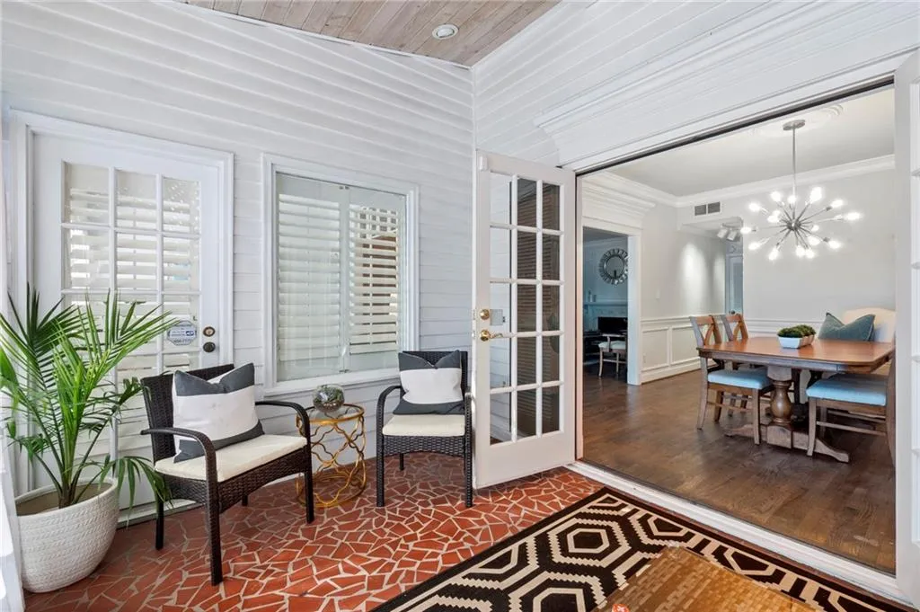 5233 Glenridge Drive, Atlanta, Georgia 30342, 3 Bedrooms Bedrooms, ,2 BathroomsBathrooms,Residential,Sold,5233 Glenridge Drive,6832658