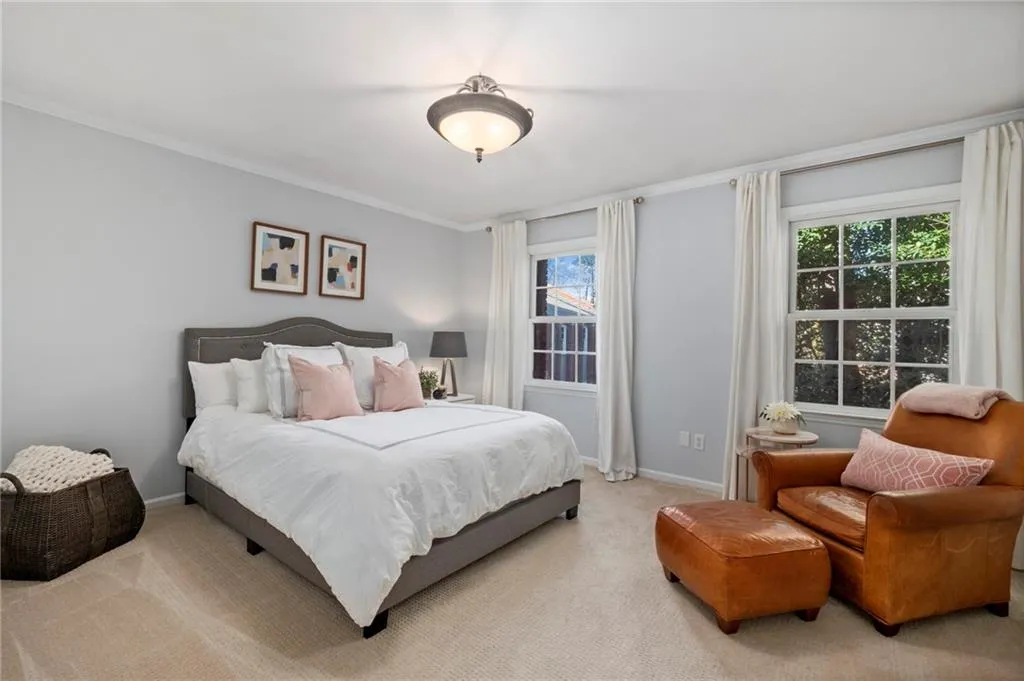 5233 Glenridge Drive, Atlanta, Georgia 30342, 3 Bedrooms Bedrooms, ,2 BathroomsBathrooms,Residential,Sold,5233 Glenridge Drive,6832658