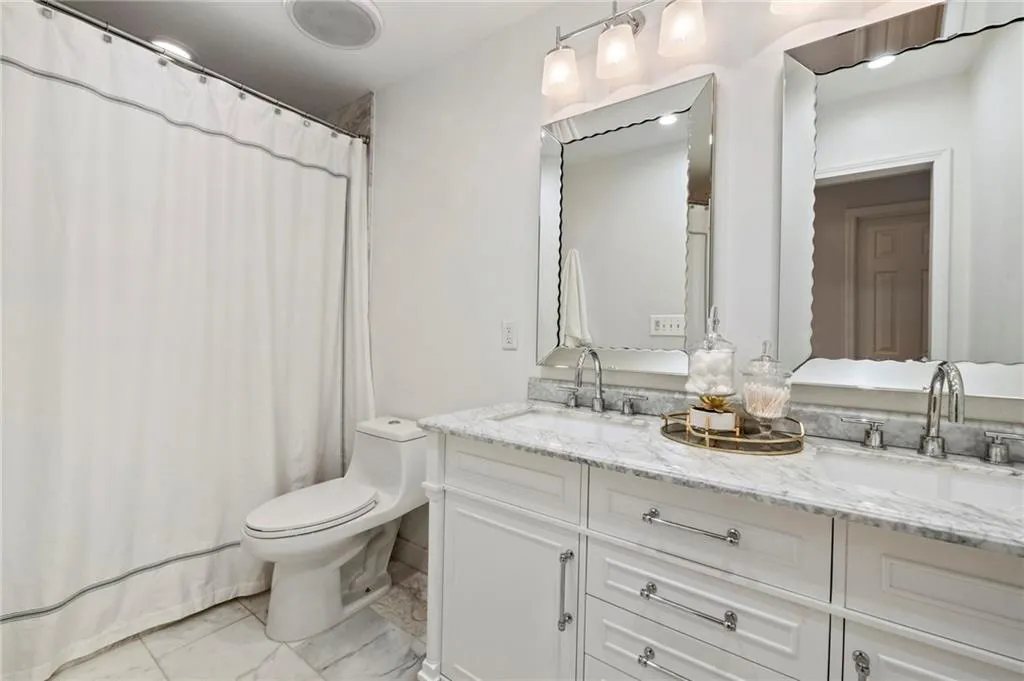 5233 Glenridge Drive, Atlanta, Georgia 30342, 3 Bedrooms Bedrooms, ,2 BathroomsBathrooms,Residential,Sold,5233 Glenridge Drive,6832658