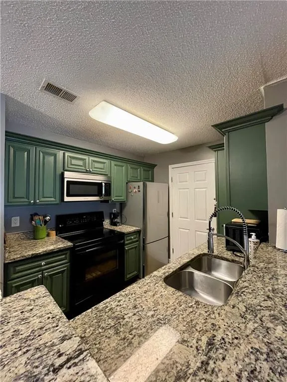 6311 Santa Fe Parkway, Sandy Springs, Georgia 30350, 3 Bedrooms Bedrooms, ,2 BathroomsBathrooms,Residential,Sold,6311 Santa Fe Parkway,6984938