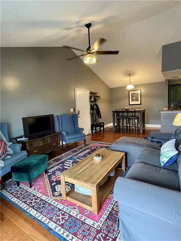 6311 Santa Fe Parkway, Sandy Springs, Georgia 30350, 3 Bedrooms Bedrooms, ,2 BathroomsBathrooms,Residential,Sold,6311 Santa Fe Parkway,6984938