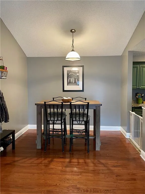 6311 Santa Fe Parkway, Sandy Springs, Georgia 30350, 3 Bedrooms Bedrooms, ,2 BathroomsBathrooms,Residential,Sold,6311 Santa Fe Parkway,6984938