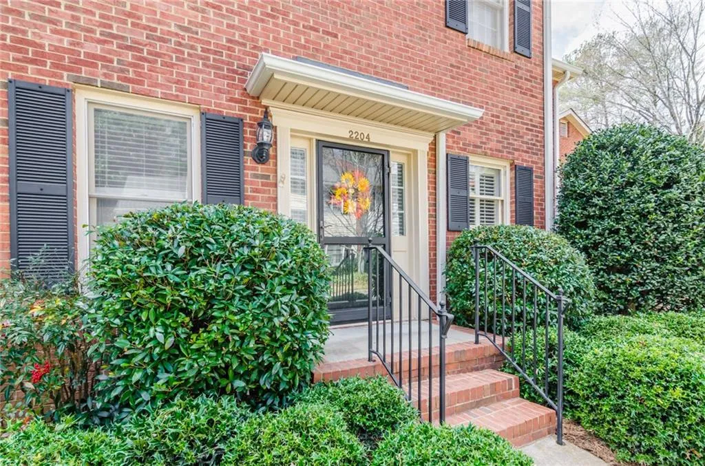2204 Bohler Road Nw, Atlanta, Georgia 30327, 3 Bedrooms Bedrooms, ,2 BathroomsBathrooms,Residential,Sold,2204 Bohler Road Nw,5659086