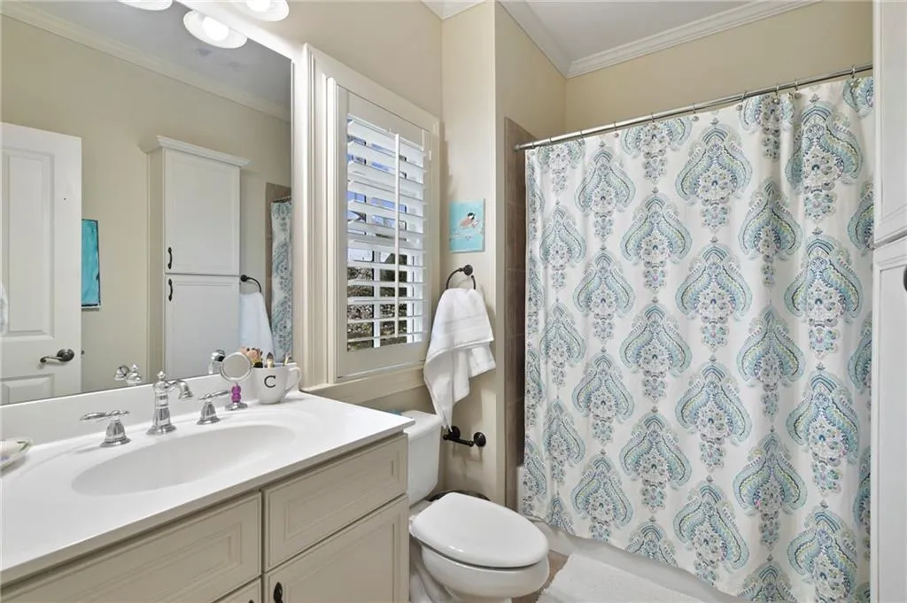 612 Windsor Parkway, Atlanta, Georgia 30342, 5 Bedrooms Bedrooms, ,5 BathroomsBathrooms,Residential,Sold,612 Windsor Parkway,6854067