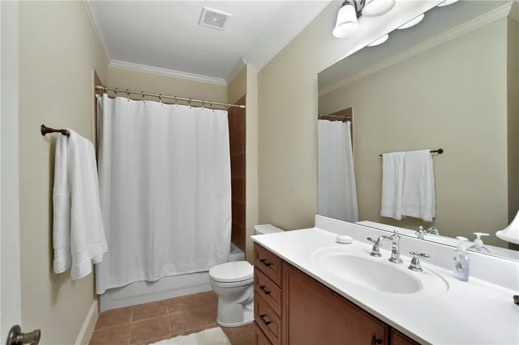 612 Windsor Parkway, Atlanta, Georgia 30342, 5 Bedrooms Bedrooms, ,5 BathroomsBathrooms,Residential,Sold,612 Windsor Parkway,6854067