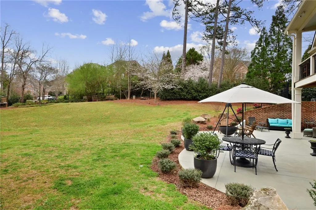 612 Windsor Parkway, Atlanta, Georgia 30342, 5 Bedrooms Bedrooms, ,5 BathroomsBathrooms,Residential,Sold,612 Windsor Parkway,6854067
