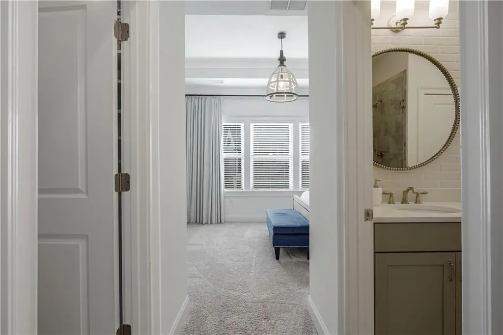 6605 Encore Boulevard, Sandy Springs, Georgia 30328, 3 Bedrooms Bedrooms, ,3 BathroomsBathrooms,Residential,Sold,6605 Encore Boulevard,6797698