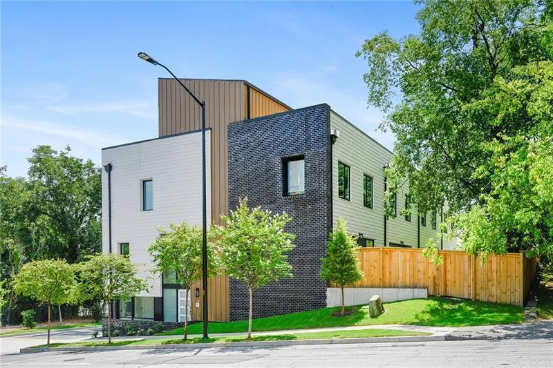 622 Bellemeade Avenue Nw Unit 1, Atlanta, Georgia 30318, 3 Bedrooms Bedrooms, ,2 BathroomsBathrooms,Residential,For Sale,622 Bellemeade Avenue Nw Unit 1,7673521 622 Bellemeade Avenue Nw Unit 1, Atlanta, Georgia 30318, 3 Bedrooms Bedrooms, ,2 BathroomsBathrooms,Residential,For Sale,622 Bellemeade Avenue Nw Unit 1,7673521