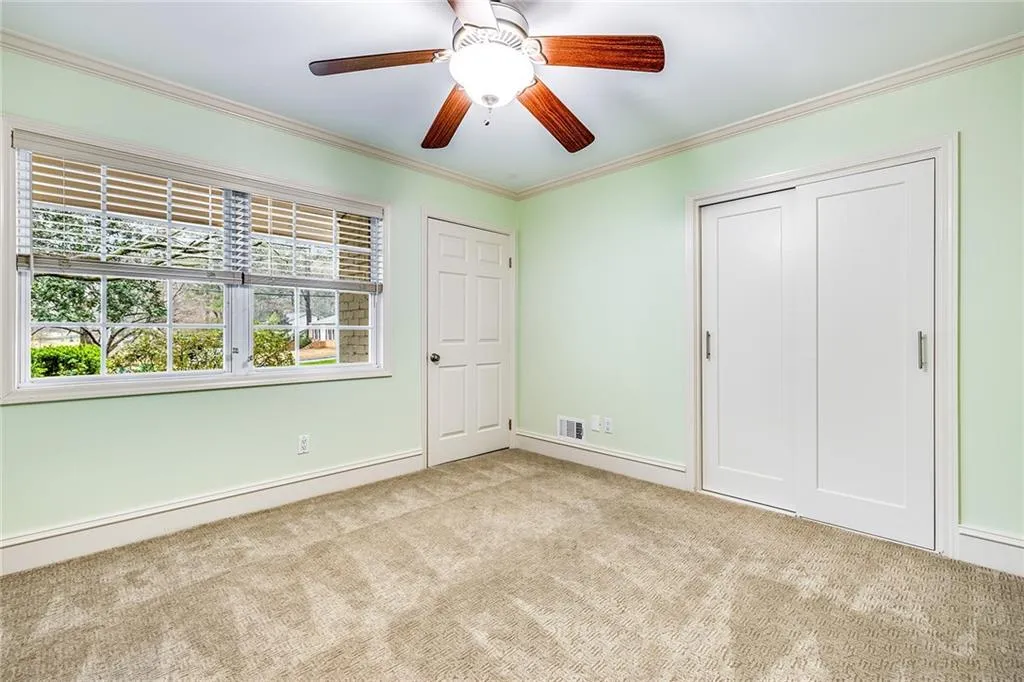 286 W Spalding Drive, Sandy Springs, Georgia 30328, 4 Bedrooms Bedrooms, ,2 BathroomsBathrooms,Residential,Sold,286 W Spalding Drive,7014399