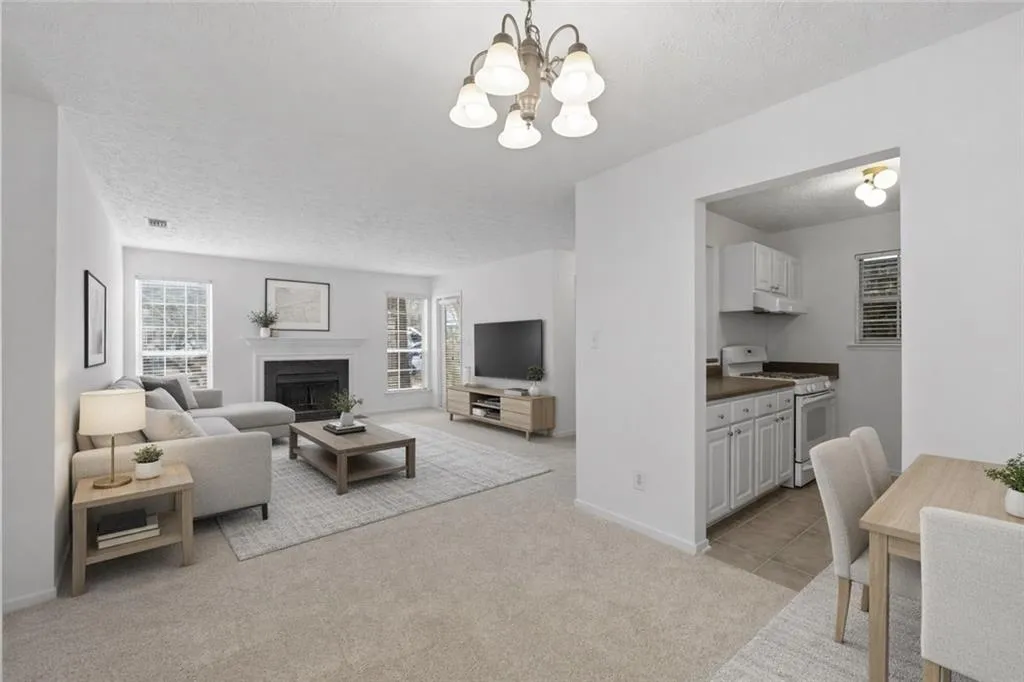 6808 Glenridge Drive Unit J, Atlanta, Georgia 30328, 2 Bedrooms Bedrooms, ,2 BathroomsBathrooms,Residential,For Sale,6808 Glenridge Drive Unit J,7711701