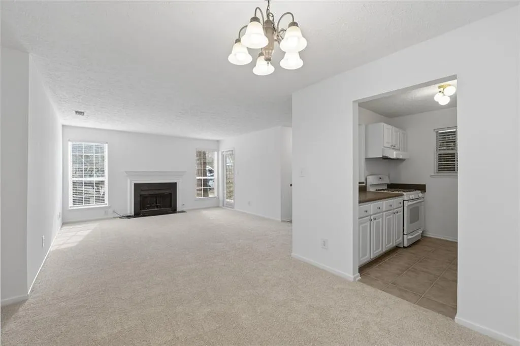 6808 Glenridge Drive Unit J, Atlanta, Georgia 30328, 2 Bedrooms Bedrooms, ,2 BathroomsBathrooms,Residential,For Sale,6808 Glenridge Drive Unit J,7711701