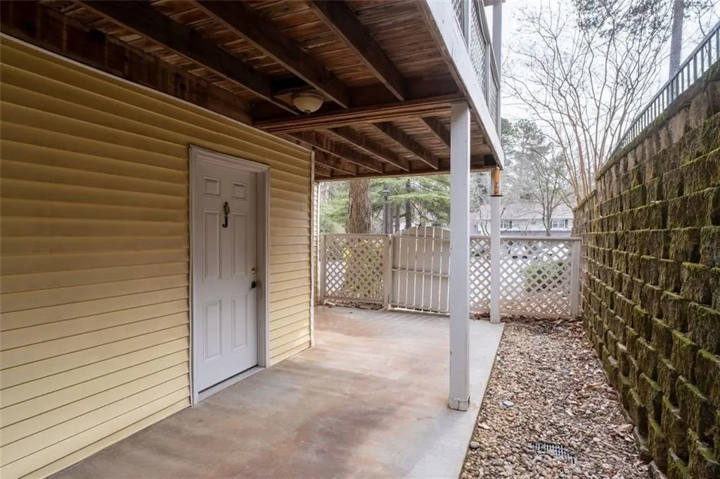6808 Glenridge Drive Unit J, Atlanta, Georgia 30328, 2 Bedrooms Bedrooms, ,2 BathroomsBathrooms,Residential,For Sale,6808 Glenridge Drive Unit J,7711701