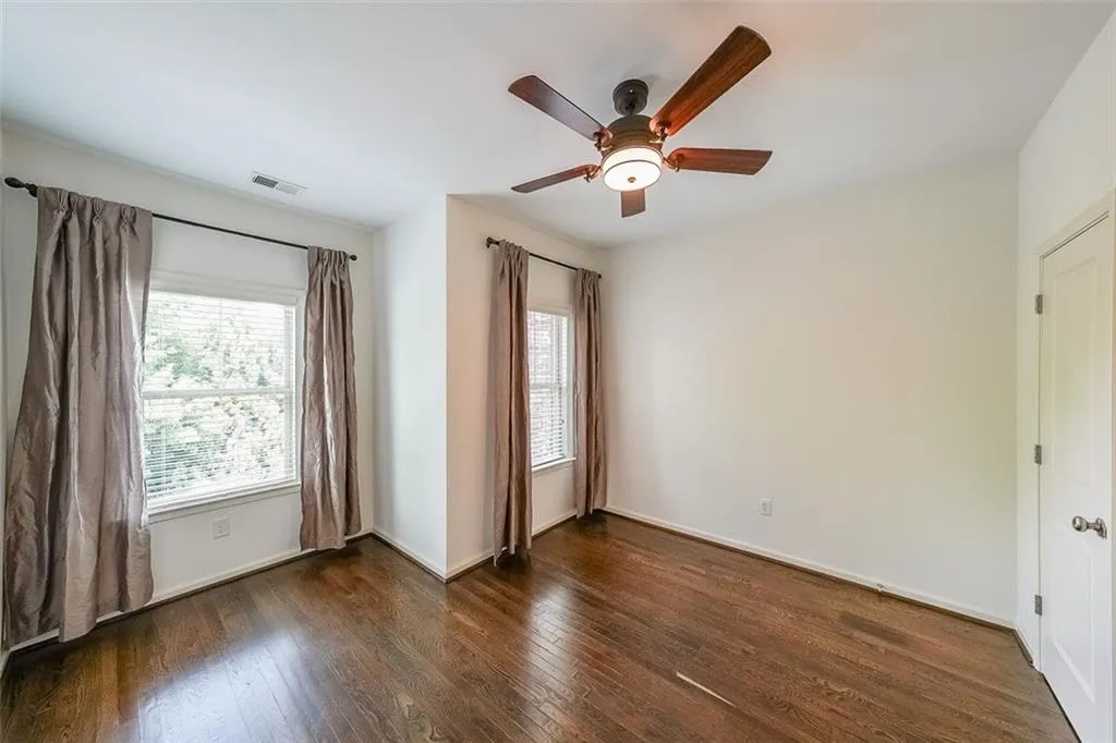915 Dumaine Trace, Atlanta, Georgia 30328, 4 Bedrooms Bedrooms, ,3 BathroomsBathrooms,Residential,For Sale,915 Dumaine Trace,7613407