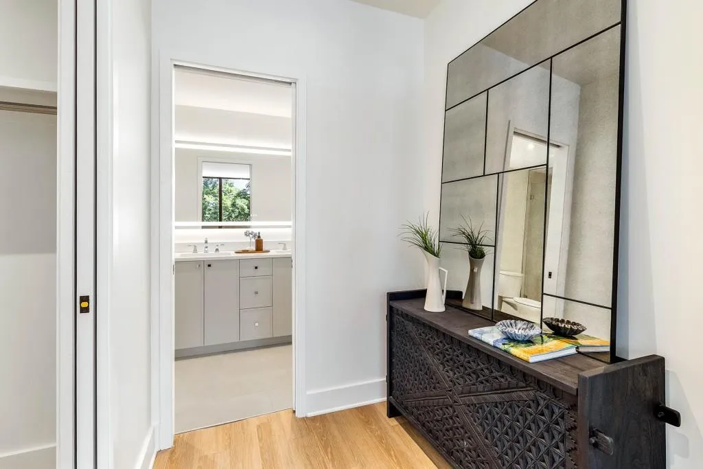 2575 Peachtree Road Ne Unit 6g, Atlanta, Georgia 30305, 2 Bedrooms Bedrooms, 0 ,2 BathroomsBathrooms,Residential,For Sale,2575 Peachtree Road Ne Unit 6g,7742953