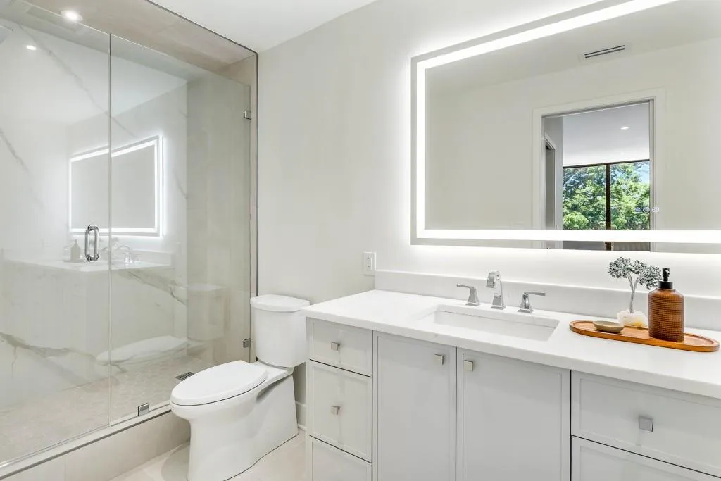 2575 Peachtree Road Ne Unit 6g, Atlanta, Georgia 30305, 2 Bedrooms Bedrooms, 0 ,2 BathroomsBathrooms,Residential,For Sale,2575 Peachtree Road Ne Unit 6g,7742953