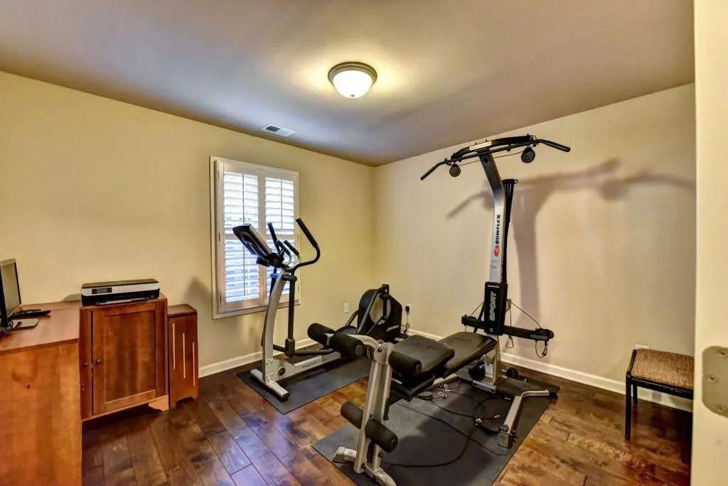 7295 Glisten Avenue, Sandy Springs, Georgia 30328, 3 Bedrooms Bedrooms, ,3 BathroomsBathrooms,Residential,Sold,7295 Glisten Avenue,5799864