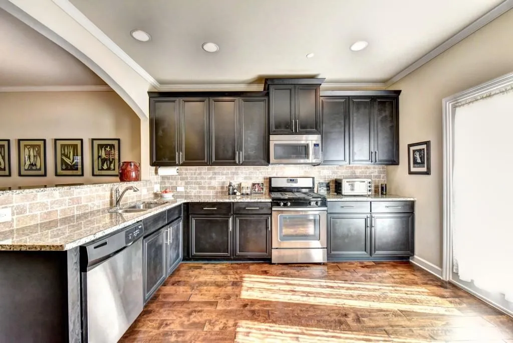 7295 Glisten Avenue, Sandy Springs, Georgia 30328, 3 Bedrooms Bedrooms, ,3 BathroomsBathrooms,Residential,Sold,7295 Glisten Avenue,5799864