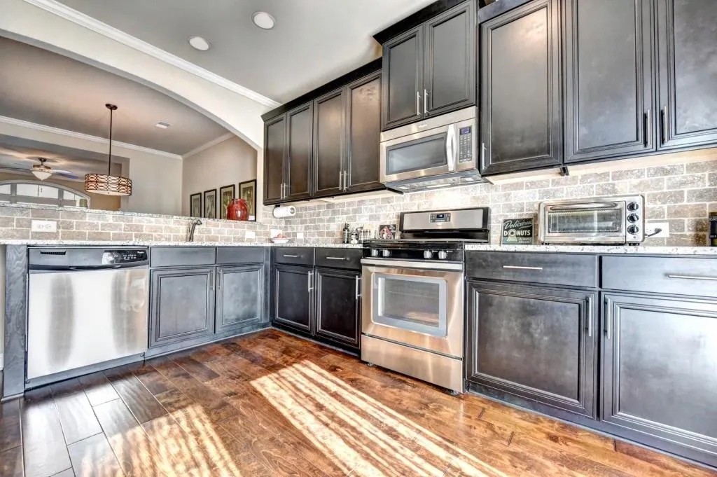 7295 Glisten Avenue, Sandy Springs, Georgia 30328, 3 Bedrooms Bedrooms, ,3 BathroomsBathrooms,Residential,Sold,7295 Glisten Avenue,5799864