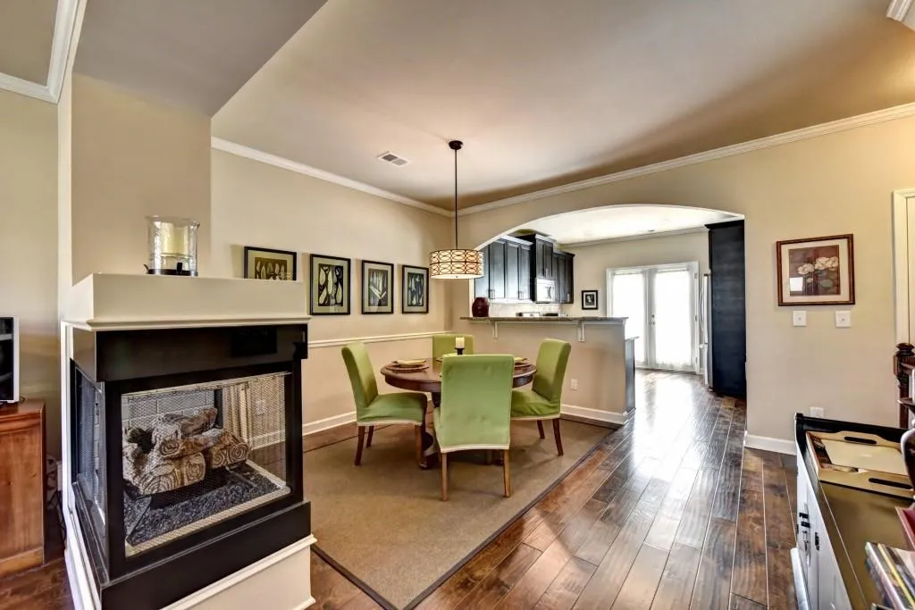 7295 Glisten Avenue, Sandy Springs, Georgia 30328, 3 Bedrooms Bedrooms, ,3 BathroomsBathrooms,Residential,Sold,7295 Glisten Avenue,5799864