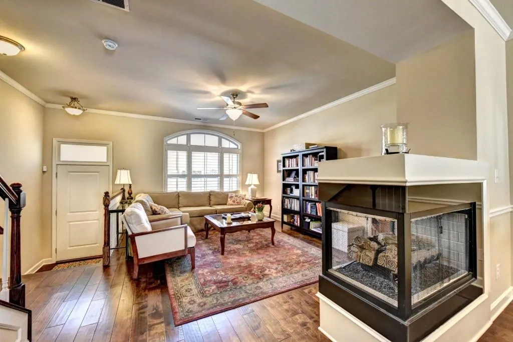 7295 Glisten Avenue, Sandy Springs, Georgia 30328, 3 Bedrooms Bedrooms, ,3 BathroomsBathrooms,Residential,Sold,7295 Glisten Avenue,5799864