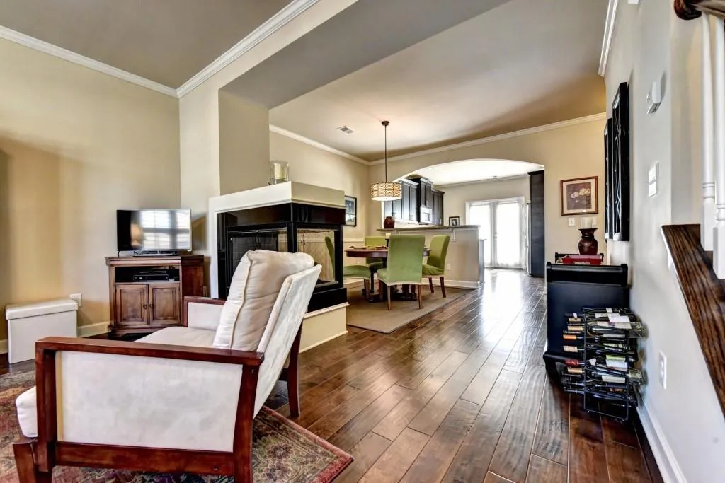 7295 Glisten Avenue, Sandy Springs, Georgia 30328, 3 Bedrooms Bedrooms, ,3 BathroomsBathrooms,Residential,Sold,7295 Glisten Avenue,5799864