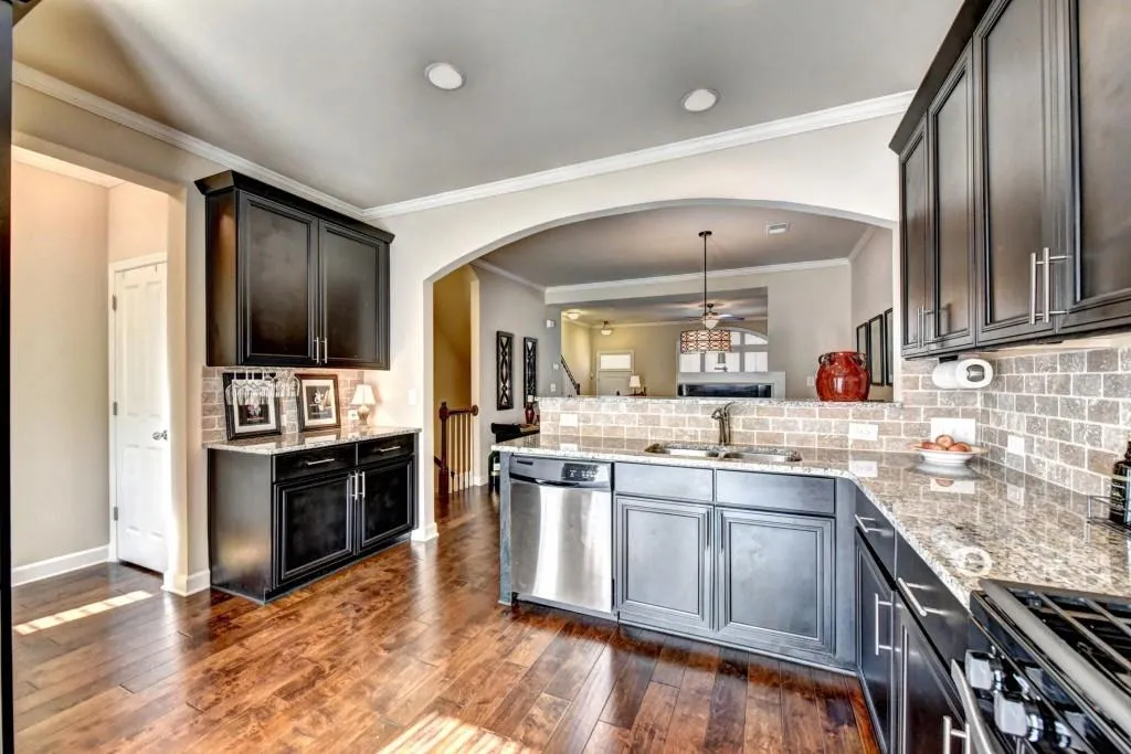 7295 Glisten Avenue, Sandy Springs, Georgia 30328, 3 Bedrooms Bedrooms, ,3 BathroomsBathrooms,Residential,Sold,7295 Glisten Avenue,5799864