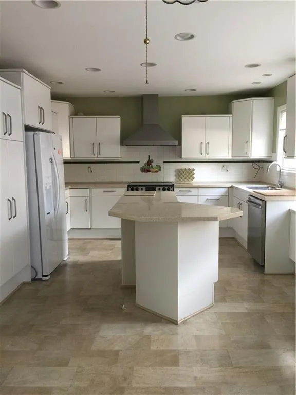 28 Basswood Circle Unit 28, Sandy Springs, Georgia 30328, 2 Bedrooms Bedrooms, ,2 BathroomsBathrooms,Residential,Sold,28 Basswood Circle Unit 28,5795267