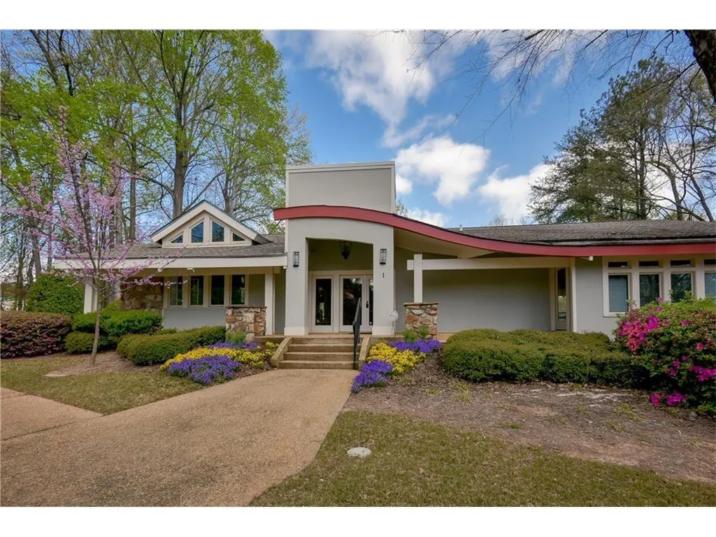 28 Basswood Circle Unit 28, Sandy Springs, Georgia 30328, 2 Bedrooms Bedrooms, ,2 BathroomsBathrooms,Residential,Sold,28 Basswood Circle Unit 28,5795267