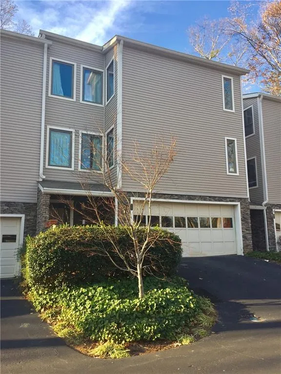 28 Basswood Circle Unit 28, Sandy Springs, Georgia 30328, 2 Bedrooms Bedrooms, ,2 BathroomsBathrooms,Residential,Sold,28 Basswood Circle Unit 28,5795267