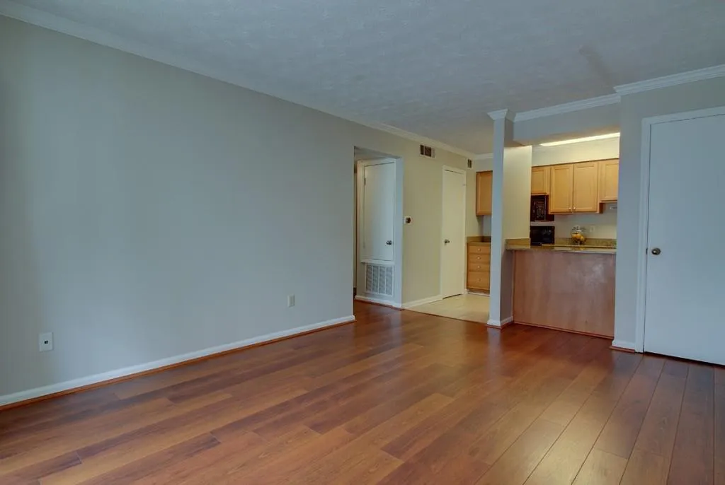 3160 Seven Pines Court Unit 106, Atlanta, Georgia 30339, 1 Bedroom Bedrooms, ,1 BathroomBathrooms,Residential,Sold,3160 Seven Pines Court Unit 106,5822366