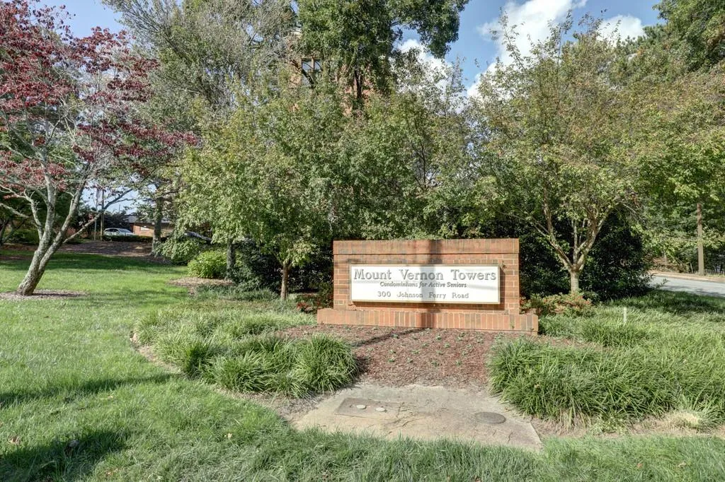 300 Johnson Ferry Road Unit A906, Sandy Springs, Georgia 30328, 1 Bedroom Bedrooms, ,1 BathroomBathrooms,Residential,Sold,300 Johnson Ferry Road Unit A906,6800309