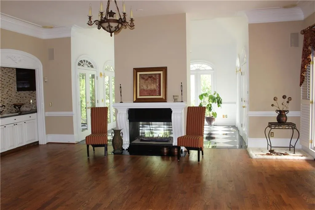 190 Spalding Creek Court, Sandy Springs, Georgia 30350, 4 Bedrooms Bedrooms, ,3 BathroomsBathrooms,Residential,Sold,190 Spalding Creek Court,5930322