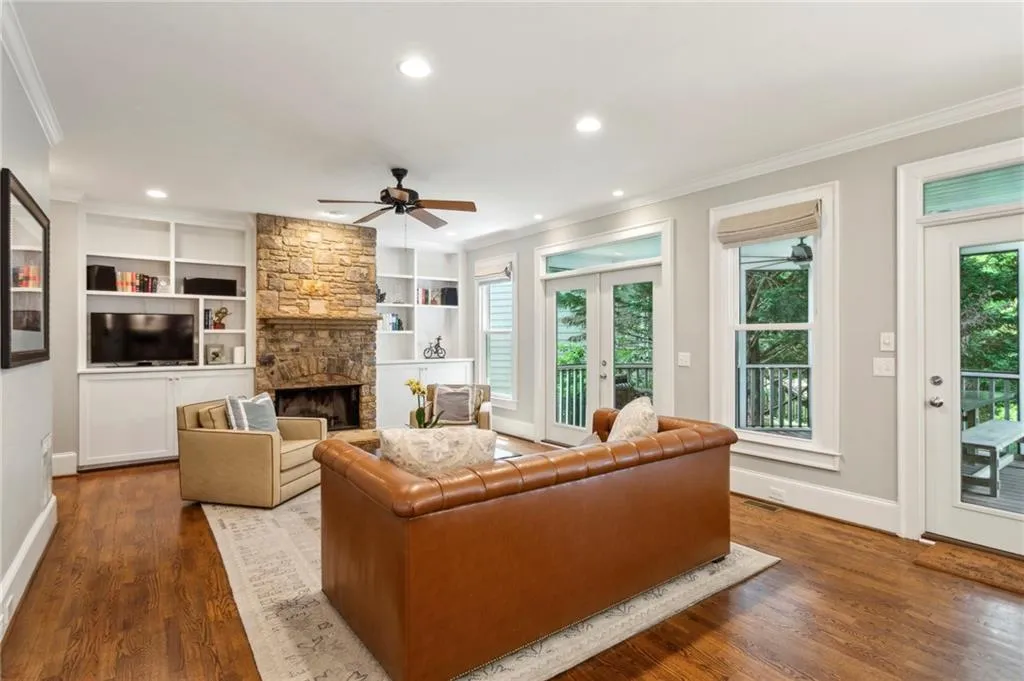 1904 Woodland Hills Avenue Nw, Atlanta, Georgia 30318, 4 Bedrooms Bedrooms, ,3 BathroomsBathrooms,Residential,Sold,1904 Woodland Hills Avenue Nw,7550417