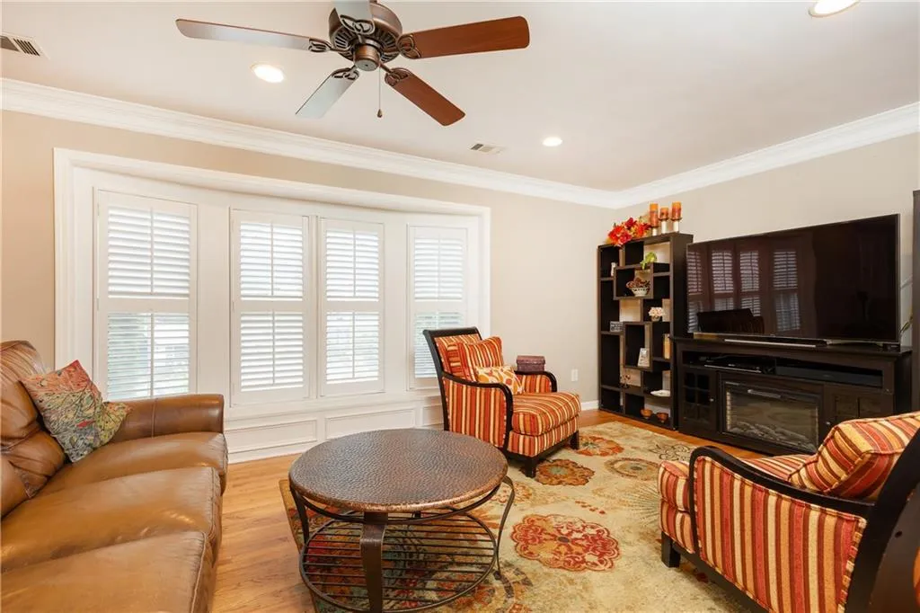 1666 Wayland Circle Ne, Atlanta, Georgia 30319, 3 Bedrooms Bedrooms, ,2 BathroomsBathrooms,Residential,For Sale,1666 Wayland Circle Ne,7627583