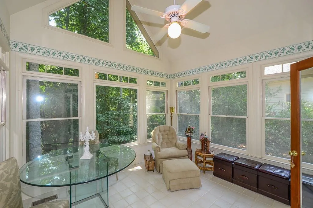 110 Knightsridge Court, Sandy Springs, Georgia 30350, 4 Bedrooms Bedrooms, ,4 BathroomsBathrooms,Residential,Sold,110 Knightsridge Court,5571162