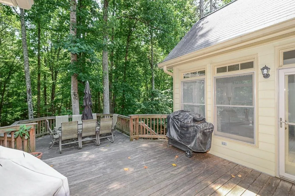 110 Knightsridge Court, Sandy Springs, Georgia 30350, 4 Bedrooms Bedrooms, ,4 BathroomsBathrooms,Residential,Sold,110 Knightsridge Court,5571162