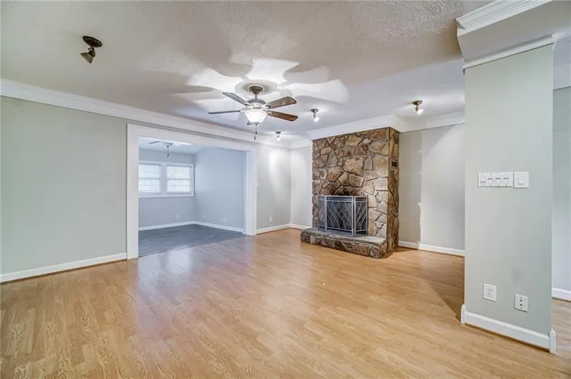6700 Roswell Road Unit 21h, Atlanta, Georgia 30328, 2 Bedrooms Bedrooms, ,1 BathroomBathrooms,Residential,Sold,6700 Roswell Road Unit 21h,6735834