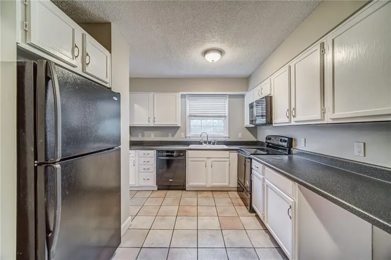 6700 Roswell Road Unit 21h, Atlanta, Georgia 30328, 2 Bedrooms Bedrooms, ,1 BathroomBathrooms,Residential,Sold,6700 Roswell Road Unit 21h,6735834
