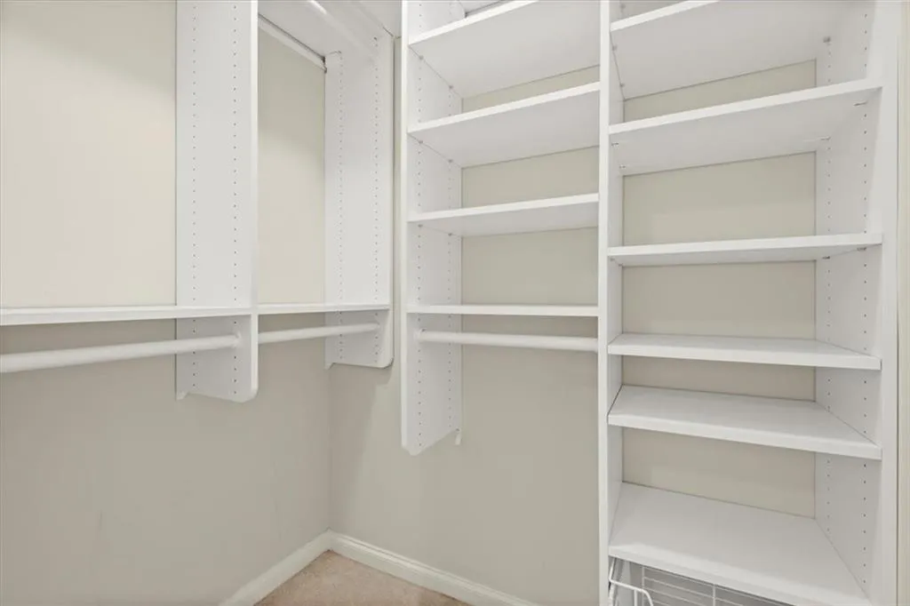 302 Crossing Valley Lane, Atlanta, Georgia 30339, 4 Bedrooms Bedrooms, ,3 BathroomsBathrooms,Residential,Sold,302 Crossing Valley Lane,7215947