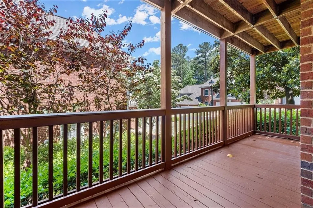 302 Crossing Valley Lane, Atlanta, Georgia 30339, 4 Bedrooms Bedrooms, ,3 BathroomsBathrooms,Residential,Sold,302 Crossing Valley Lane,7215947