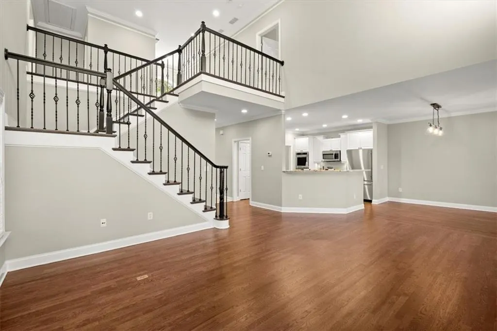 302 Crossing Valley Lane, Atlanta, Georgia 30339, 4 Bedrooms Bedrooms, ,3 BathroomsBathrooms,Residential,Sold,302 Crossing Valley Lane,7215947