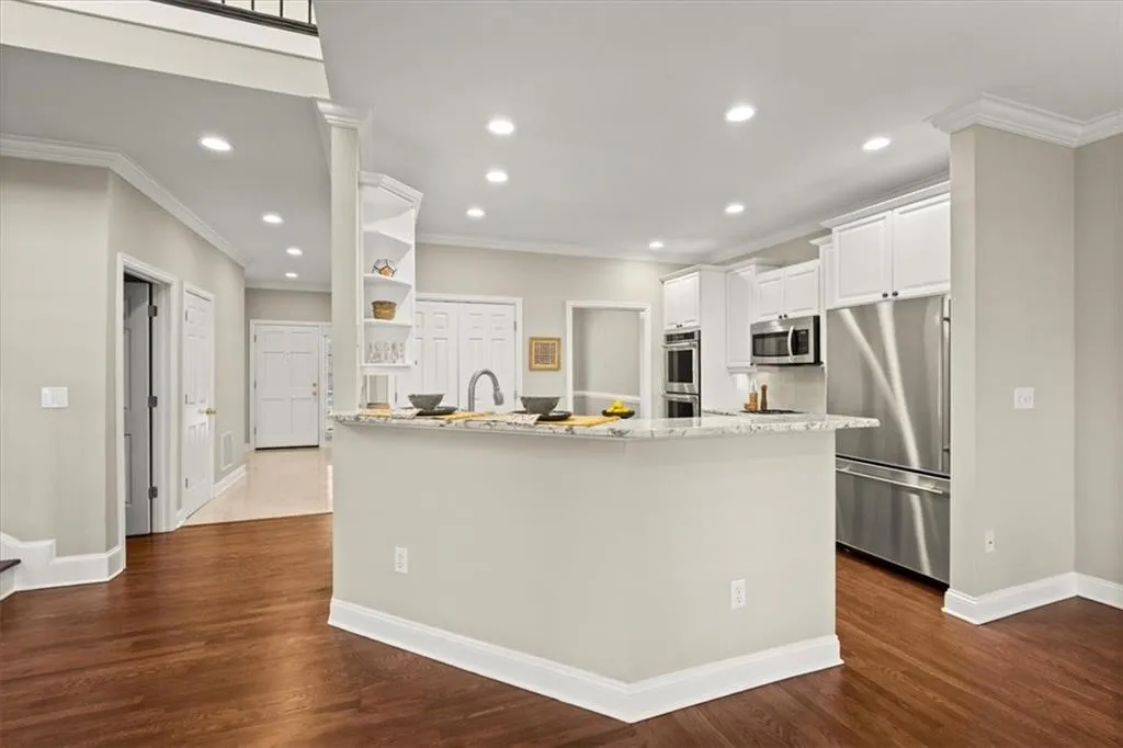 302 Crossing Valley Lane, Atlanta, Georgia 30339, 4 Bedrooms Bedrooms, ,3 BathroomsBathrooms,Residential,Sold,302 Crossing Valley Lane,7215947