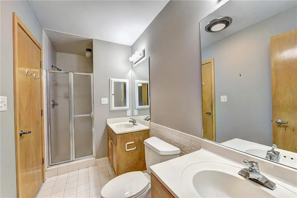 1565 Masters Club Drive, Sandy Springs, Georgia 30350, 5 Bedrooms Bedrooms, ,4 BathroomsBathrooms,Residential,Sold,1565 Masters Club Drive,6509461