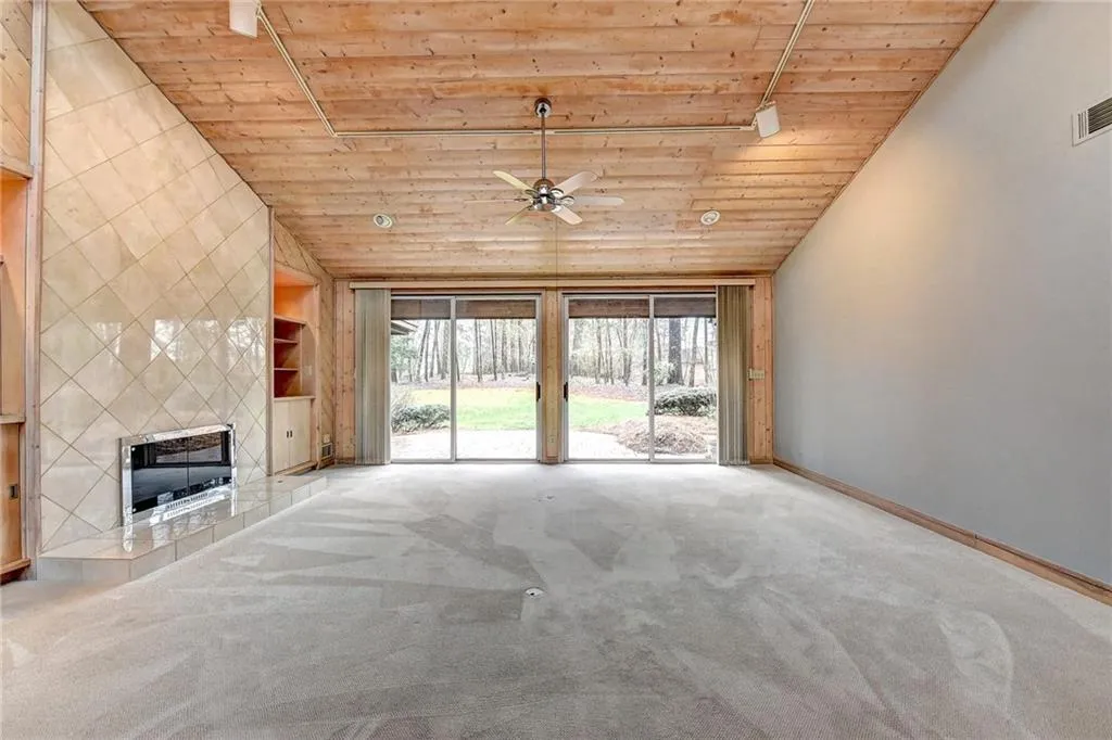 1565 Masters Club Drive, Sandy Springs, Georgia 30350, 5 Bedrooms Bedrooms, ,4 BathroomsBathrooms,Residential,Sold,1565 Masters Club Drive,6509461