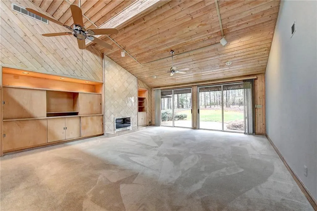 1565 Masters Club Drive, Sandy Springs, Georgia 30350, 5 Bedrooms Bedrooms, ,4 BathroomsBathrooms,Residential,Sold,1565 Masters Club Drive,6509461