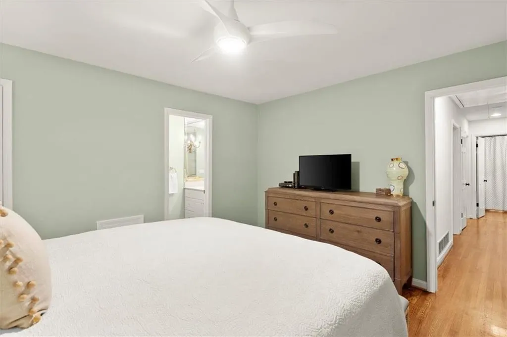 720 E Powderhorn Road Ne, Atlanta, Georgia 30342, 3 Bedrooms Bedrooms, ,2 BathroomsBathrooms,Residential,Sold,720 E Powderhorn Road Ne,7185468