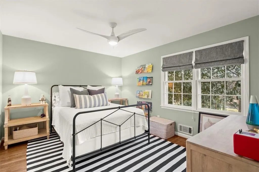 720 E Powderhorn Road Ne, Atlanta, Georgia 30342, 3 Bedrooms Bedrooms, ,2 BathroomsBathrooms,Residential,Sold,720 E Powderhorn Road Ne,7185468