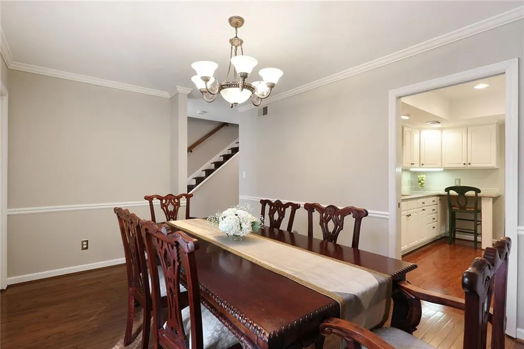 54 Ivy Parkway Ne, Atlanta, Georgia 30342, 3 Bedrooms Bedrooms, ,2 BathroomsBathrooms,Residential,Sold,54 Ivy Parkway Ne,5809271
