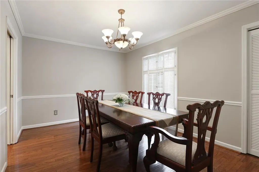54 Ivy Parkway Ne, Atlanta, Georgia 30342, 3 Bedrooms Bedrooms, ,2 BathroomsBathrooms,Residential,Sold,54 Ivy Parkway Ne,5809271